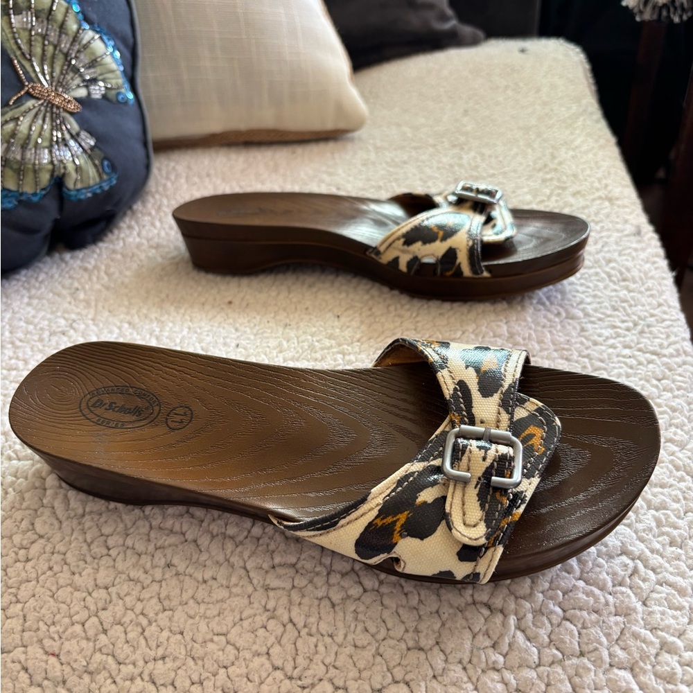 Dr. Scholl’s Advanced Comfort Animal Print Faux Wood Slide Buckle Sandal US 11